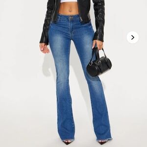 Walk Away Low Rise Bootcut Jeans - Medium Wash - 3